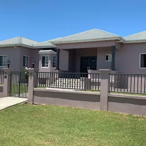 Crosbies Cabin Apartment